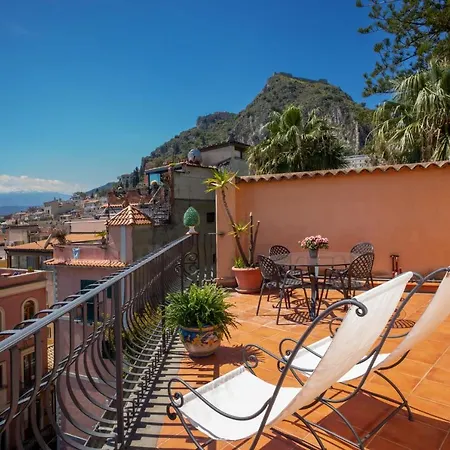 ベッド・アンド・ブレックファスト Re Tancredi